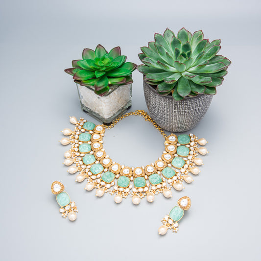 Kundan Necklace Set With Earrings Cut