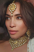 Load image into Gallery viewer, Kundan Collar Necklace Set
